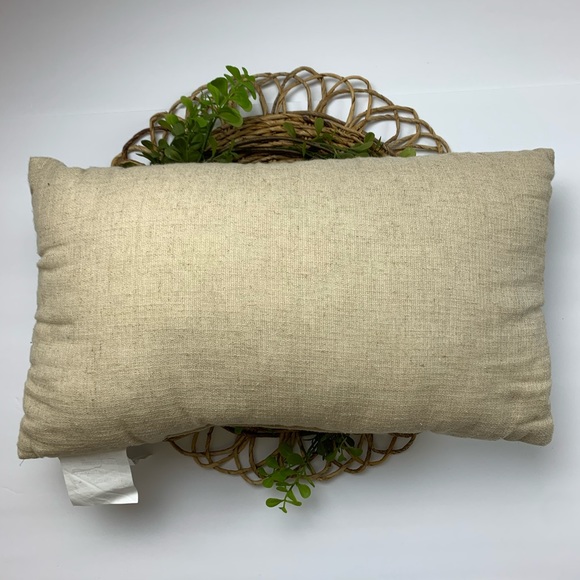 ❌SOLD❌ 5 Birds Farmhouse Lumbar Throw Pillow - Picture 6 of 8